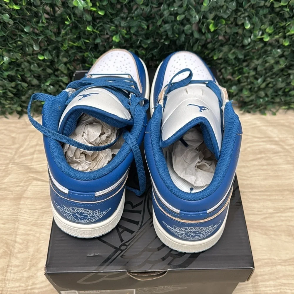 Air Jordan 1 Low SE - M7.5
